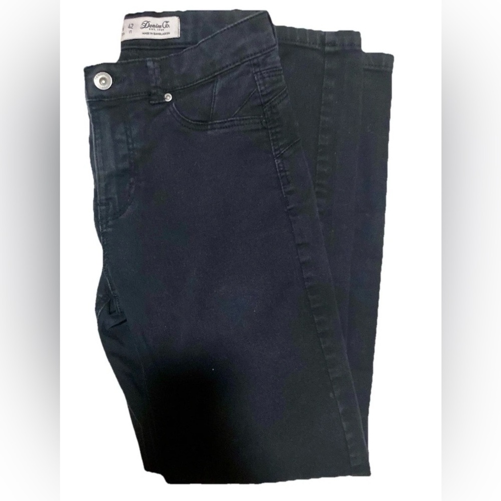 Ladies Black Denim Co Est 1969 Size 6 Skinny jeans Mid Rise Stretch pockets